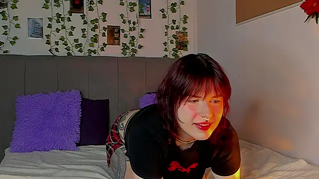 miss Lizzy online show from January 16, 1:27 am