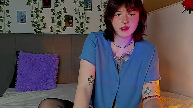 miss Lizzy online show from January 21, 4:21 am