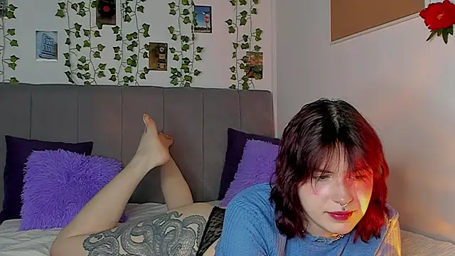 miss Lizzy online show from February 16, 1:36 am