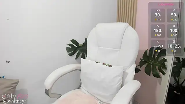 cutewhitneyr online show from March 22, 12:52 pm