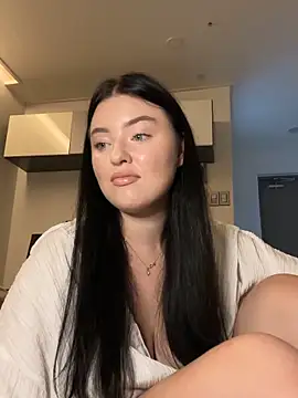 Angela Fosterr online show from September 24, 1:14 pm