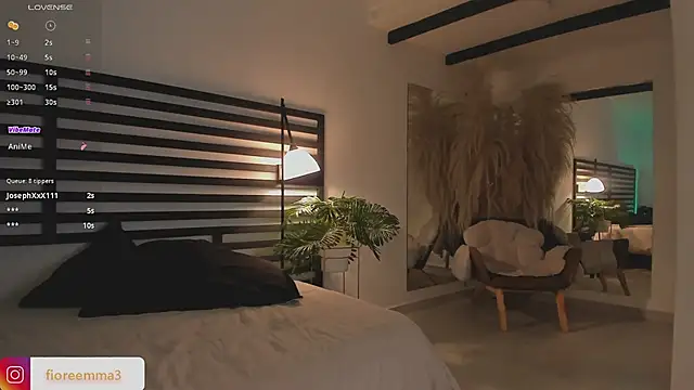 Snapshot of afrodita__25 chatting on February 14, 1:45 am afrodita 25 online show from February 14, 1:45 am