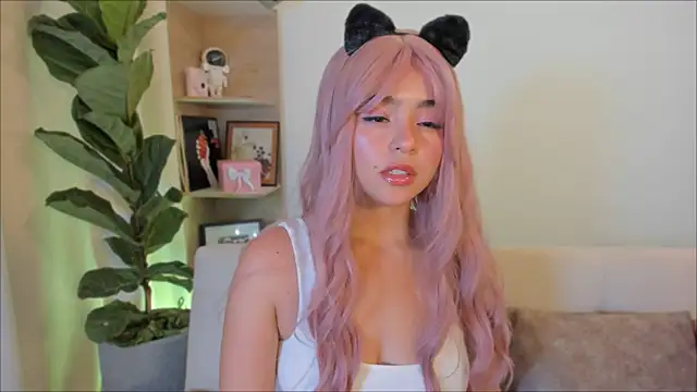 Olivia xd  online show from June 17, 5:54 am