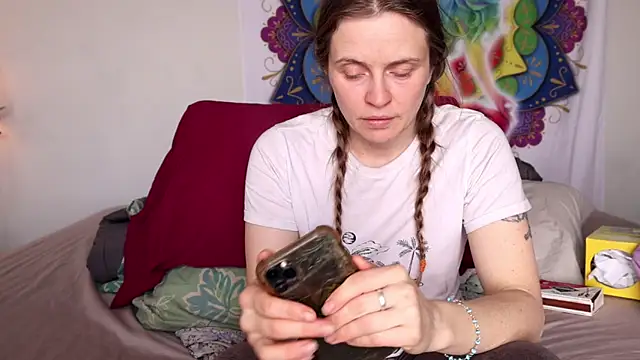 xxpixeyxx online show from March 7, 8:00 pm