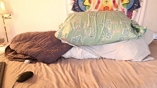 xxpixeyxx online show from March 10, 1:10 pm