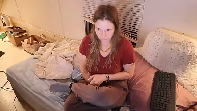 xxpixeyxx online show from September 26, 9:13 am