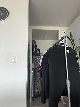 Ameellie online show from March 13, 3:51 pm