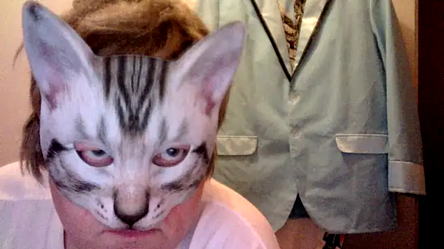 Snapshot of Sigorius chatting on December 15, 2:52 am Sigorius online show from December 15, 2:52 am