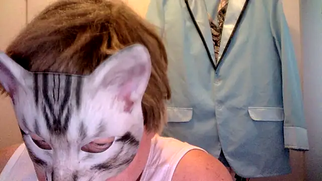 Snapshot of Sigorius chatting on January 4, 9:21 am Sigorius online show from January 4, 9:21 am