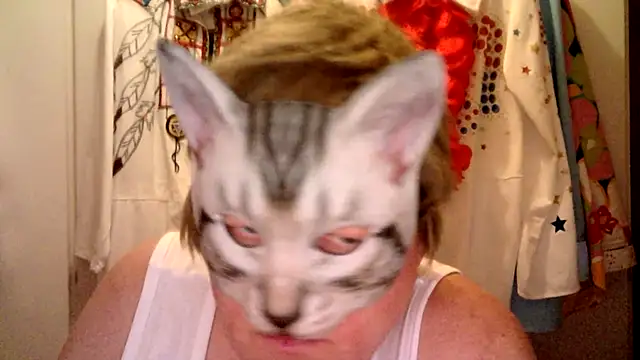 Snapshot of Sigorius chatting on January 4, 8:48 pm Sigorius online show from January 4, 8:48 pm