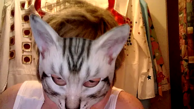 Snapshot of Sigorius chatting on January 7, 2:10 am Sigorius online show from January 7, 2:10 am