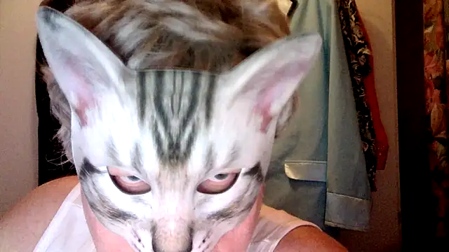 Snapshot of Sigorius chatting on February 2, 2:54 am Sigorius online show from February 2, 2:54 am