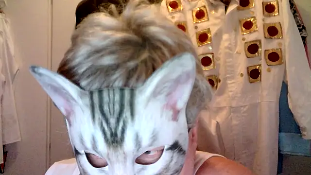 Snapshot of Sigorius chatting on February 27, 4:40 pm Sigorius online show from February 27, 4:40 pm