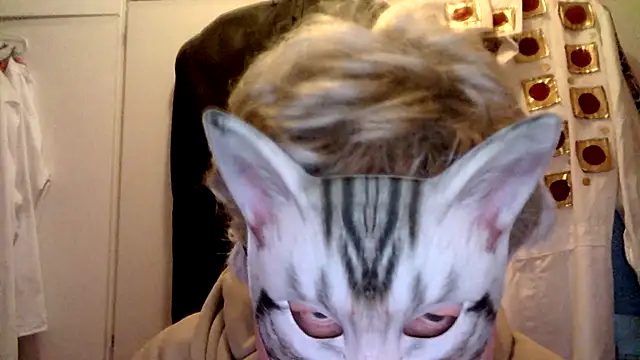 Snapshot of Sigorius chatting on March 5, 1:45 am Sigorius online show from March 5, 1:45 am