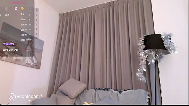 Snapshot of yoonipooni chatting on December 16, 12:38 pm yoonipooni online show from December 16, 12:38 pm