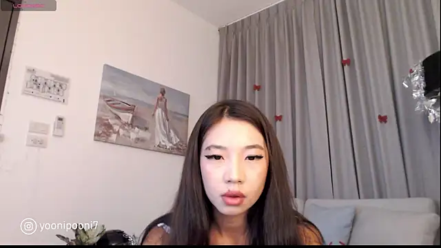 Snapshot of yoonipooni chatting on December 22, 12:16 pm yoonipooni online show from December 22, 12:16 pm