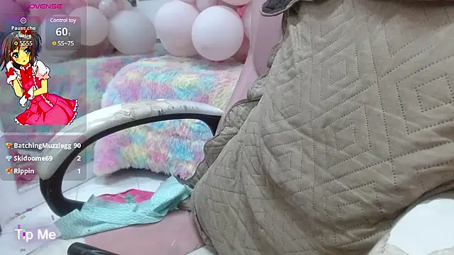 Snapshot of alegriamartinez chatting on March 1, 7:04 pm alegriamartinez online show from March 1, 7:04 pm