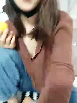 I AM NOT A SLUT online show from December 5, 3:15 am