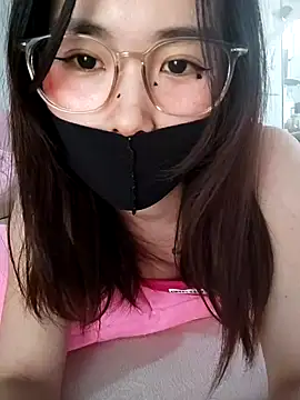 I AM NOT A SLUT online show from December 13, 5:49 am