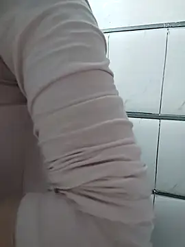 I AM NOT A SLUT online show from March 13, 3:44 am