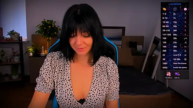  Kelly   online show from October 22, 6:02 am