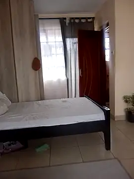 skiihot online show from April 10, 5:45 am