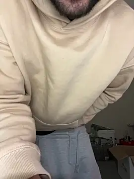 Snapshot of athenphysics chatting on December 21, 11:34 pm athenphysics online show from December 21, 11:34 pm