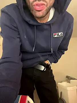 Snapshot of athenphysics chatting on January 5, 7:39 pm athenphysics online show from January 5, 7:39 pm