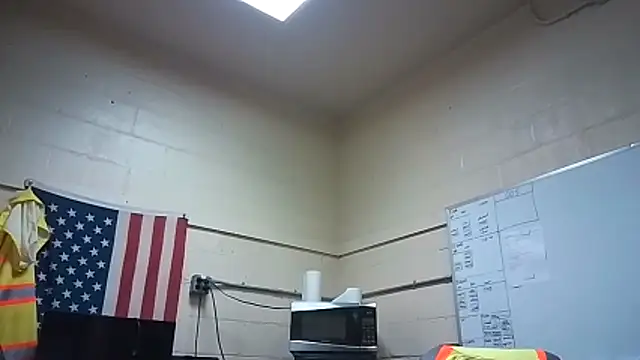 Snapshot of Cockrub1 chatting on October 28, 8:00 pm Cockrub1 online show from October 28, 8:00 pm