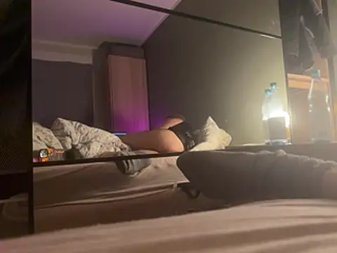sissybitchx online show from February 26, 1:32 pm