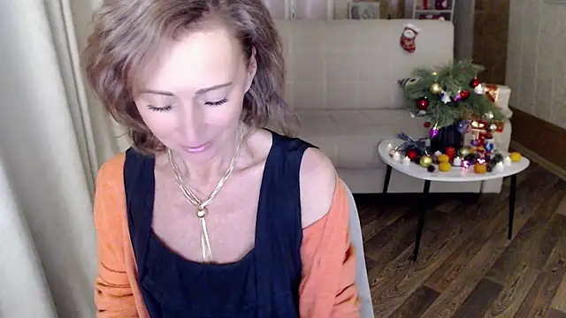 HornyMilf 777 online show from December 26, 4:43 am