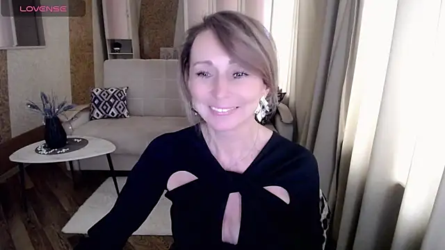 HornyMilf 777 online show from February 3, 8:02 am