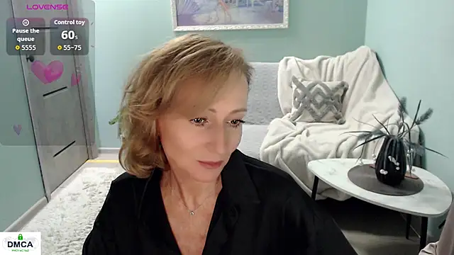 HornyMilf 777 online show from May 8, 6:19 am