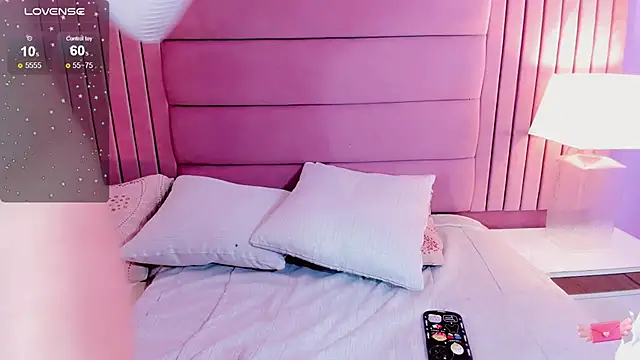 andrea alvarz online show from December 27, 8:13 am