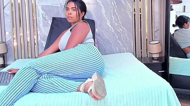 CiaraHarris online show from February 5, 11:17 pm