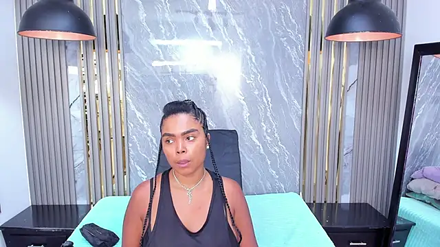 Snapshot of CiaraHarris chatting on November 4, 7:13 pm CiaraHarris online show from November 4, 7:13 pm