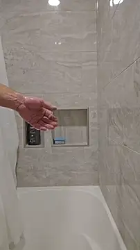 Snapshot of bigdeal698 chatting on October 27, 5:22 am bigdeal698 online show from October 27, 5:22 am