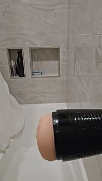 Snapshot of bigdeal698 chatting on November 13, 6:34 am bigdeal698 online show from November 13, 6:34 am