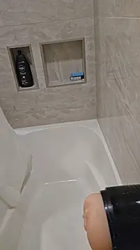 Snapshot of bigdeal698 chatting on November 26, 7:09 am bigdeal698 online show from November 26, 7:09 am