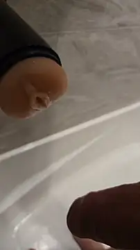 Snapshot of bigdeal698 chatting on November 27, 7:54 am bigdeal698 online show from November 27, 7:54 am