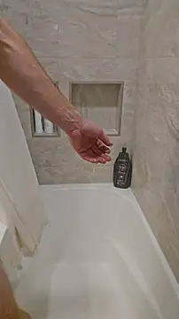 Snapshot of bigdeal698 chatting on February 13, 6:31 am bigdeal698 online show from February 13, 6:31 am