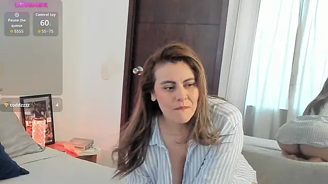 Snapshot of V_monse chatting on March 7, 1:41 pm V monse online show from March 7, 1:41 pm