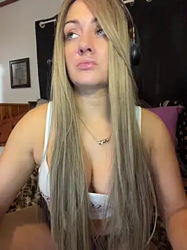 MimiLiciax online show from May 26, 6:37 pm
