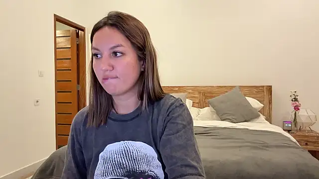 Snapshot of Nelly_Fischer chatting on September 30, 2:11 pm Nelly Fischer online show from September 30, 2:11 pm