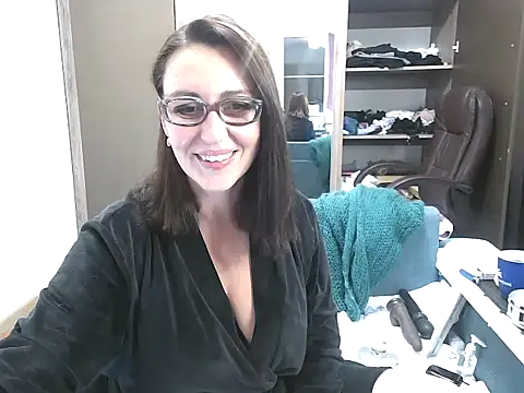 Snapshot of Ulyana72882 chatting on December 15, 6:04 pm Ulyana72882 online show from December 15, 6:04 pm