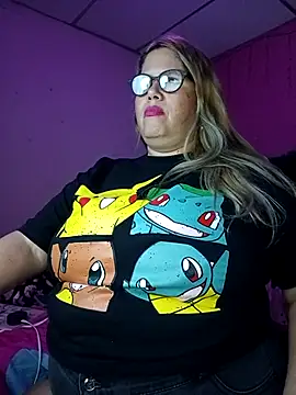 EllisW8 online show from October 17, 10:56 pm