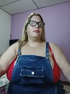 EllisW8 online show from May 19, 10:32 am