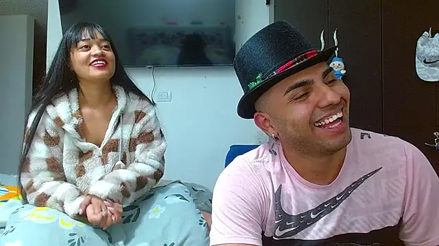 2ScarletandRyan8 online show from December 15, 12:07 am