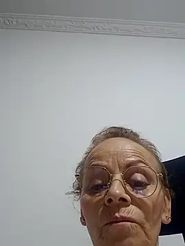 asleycavta online show from November 15, 3:48 am