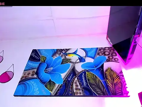 Snapshot of tifanybigcock chatting on March 7, 2:25 pm tifanybigcock online show from March 7, 2:25 pm